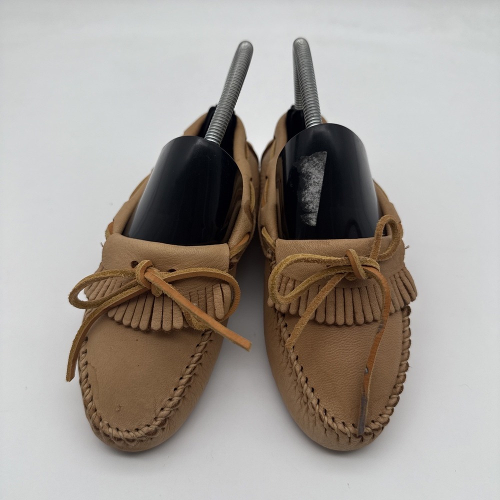 Minnetonka Womens 7 Moccasins Moose Leather Rubber Bottom Casual Shoes